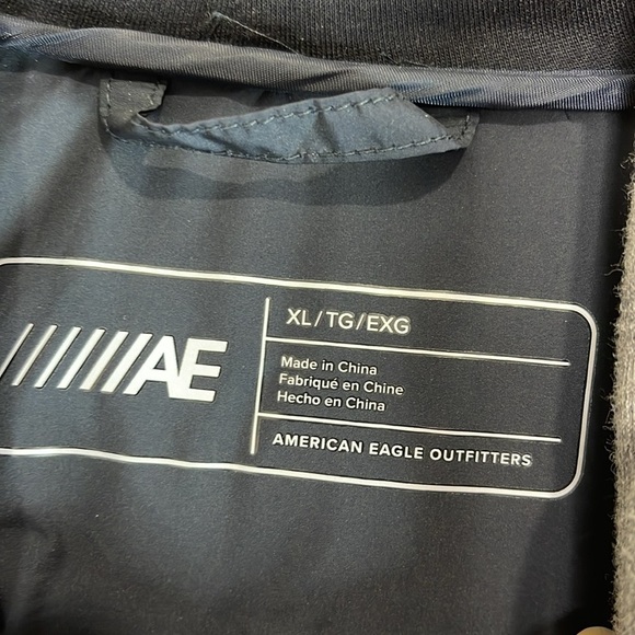 American Eagle Men’s Puffer Varsity Bomber Jacket Navy Blue Grey Lightweight XL - Picture 7 of 12